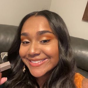 Meet your Posher, Azme